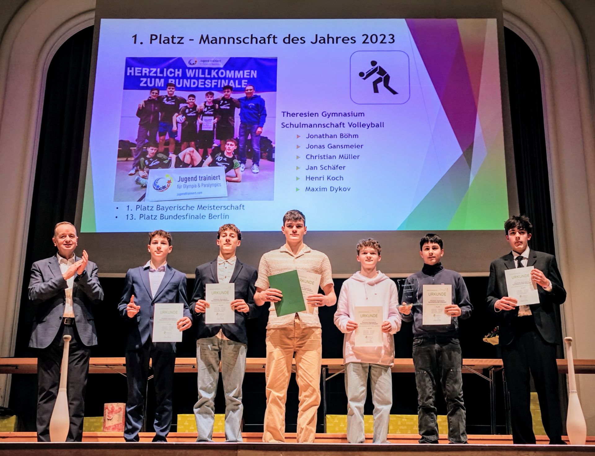 Unser Volleyball-Team Jungen II ist die Mannschaft des Jahres in der Stadt Ansbach!